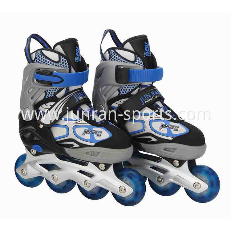 Skating shoes with good quality